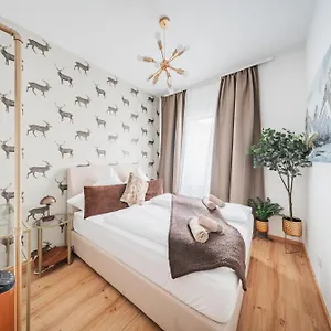  Hostel The Peak By Home1 Österreich